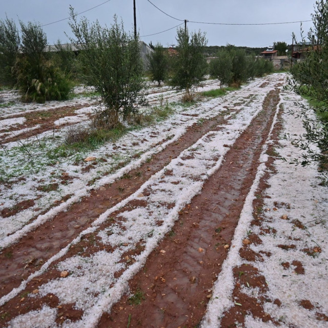 Με άστατο καιρό η Δευτέρα – Από Τρίτη καταιγίδες και αισθητή πτώση της θερμοκρασίας