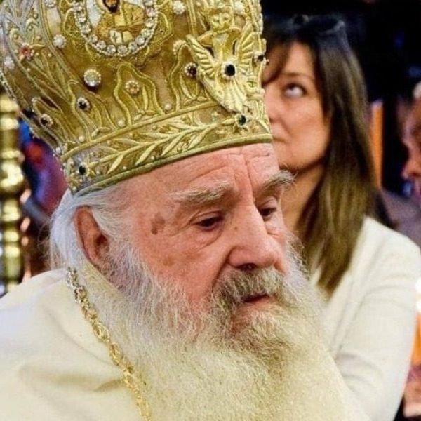 Παραιτήθηκε ο μητροπολίτης Μηθύμνης Χρυσόστομος