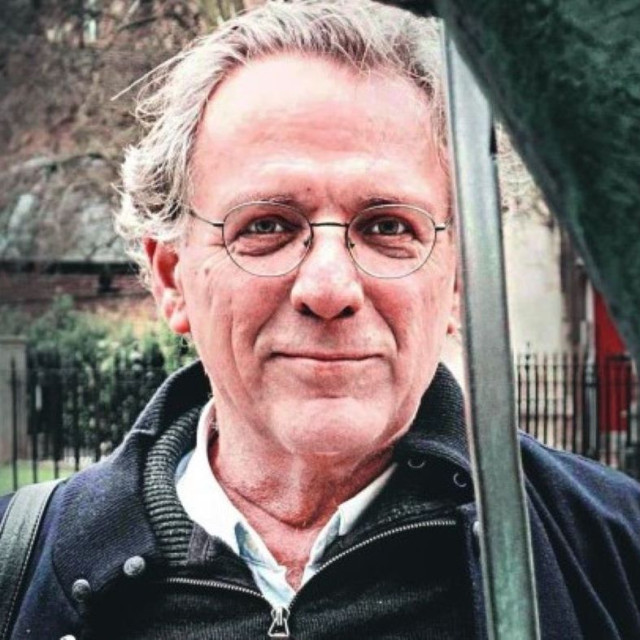 Θλίψη στην πανεπιστημιακή κοινότητα: Πέθανε ο ομότιμος καθηγητής του ΕΚΠΑ, Μανώλης Χαιρετάκης