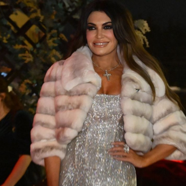 Κίμπερλι Γκίλφοϊλ: Από τα VIP τζετ, τα πολυτελή ξενοδοχεία και τον Αργυρό στην πτώση και την απόλυση