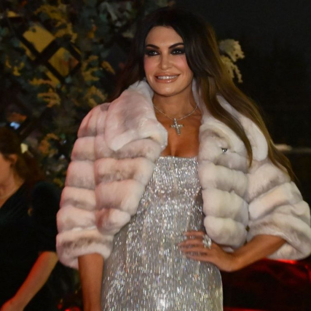 Κίμπερλι Γκίλφοϊλ: Από τα VIP τζετ, τα πολυτελή ξενοδοχεία και τον Αργυρό στην πτώση και την απόλυση