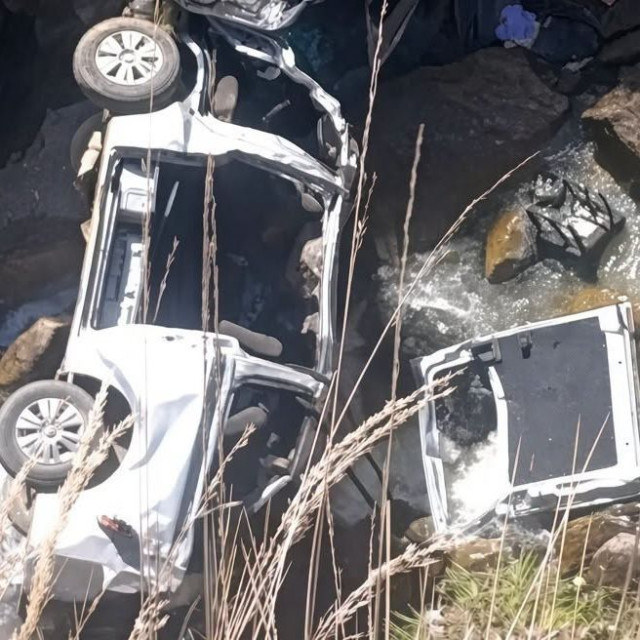 Τραγωδία στη Βολιβία: Δέκα νεκροί και τέσσερις τραυματίες μετά την πτώση επιβατικού βαν σε γκρεμό