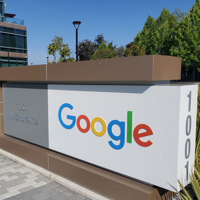 Google: Δίνει πρόσβαση στα πιο εξελιγμένα μοντέλα ΑΙ σε 200 ερευνητές