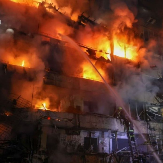 Ουκρανία: 6 νεκροί σε ρωσικές επιθέσεις - Χωρίς ρεύμα 600.000 άνθρωποι 
