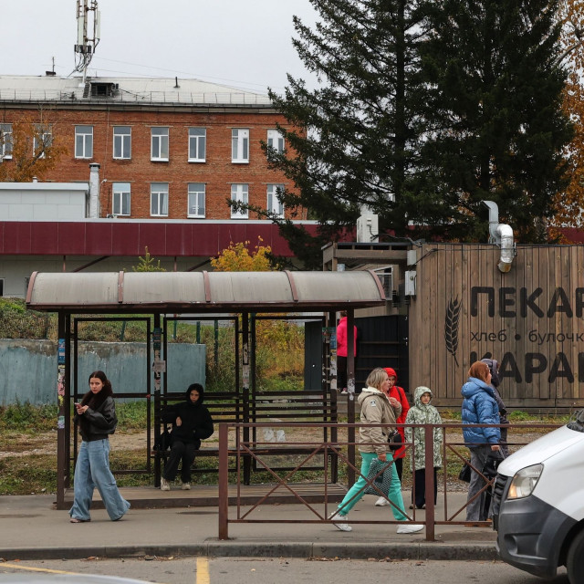 Η μυστηριώδης «ρωσική πανούκλα» πλήττει τρίτη χώρα: «Κερδίζουν» έδαφος οι θεωρίες «βιολογικών όπλων»
