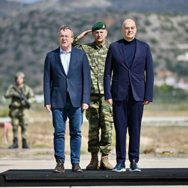 Στο Πεδίο Βολής Κρήτης Δένδιας και Πιστόριους: Συμπαραγωγή όπλων και βολές IRIS-T SLM στο επίκεντρο