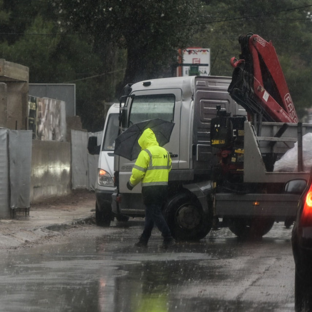 Κακοκαιρία: Κυκλοφοριακές ρυθμίσεις σε δύο περιοχές του δήμου Ωρωπού - Πού εφαρμόζονται