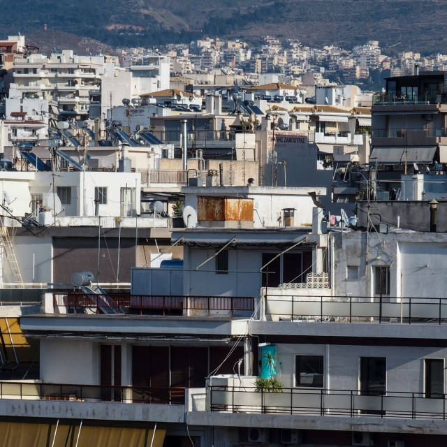 ΣτΕ: «Φρένο» στους πλειστηριασμούς πρώτης κατοικίας για χρέη στο Δημόσιο, εάν δεν υπάρχει άλλη περιουσία - Τι αλλάζει
