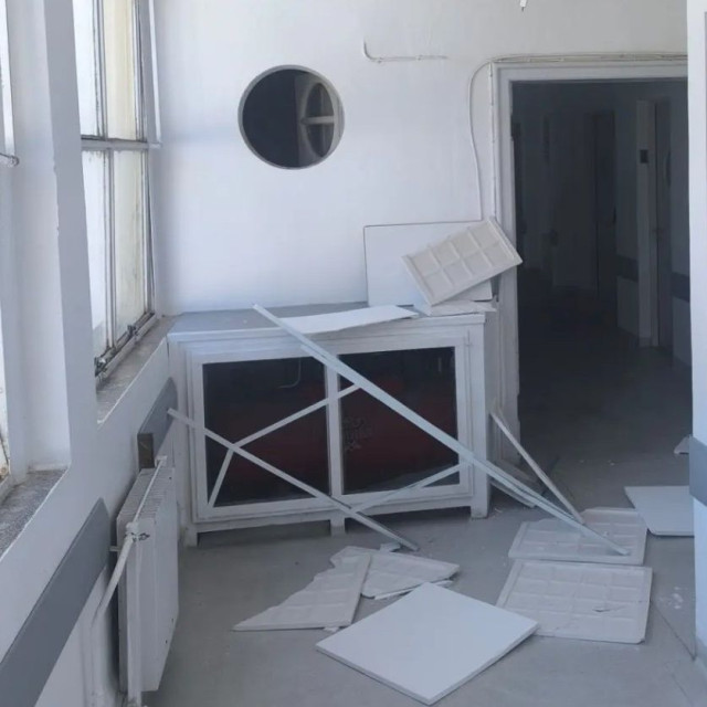 Έπεσε ψευδοροφή στο νοσοκομείο της Λέρου - Τραυματίστηκε ασθενής