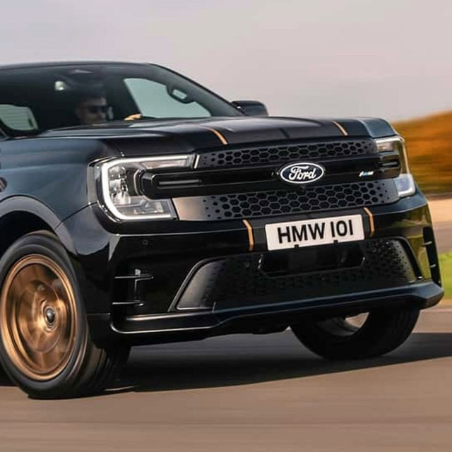 Ford Ranger: Αγωνιστικό DNA και 281 ίπποι