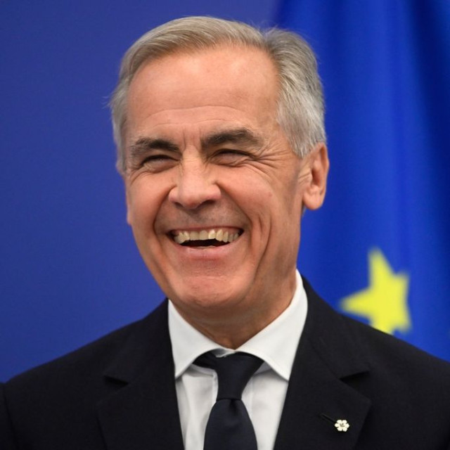 «Είναι λίγο ευαίσθητοι οι Αμερικανοί»: Αποθέωση Carney στην Αλμπέρτα και... «Forever Canadian»