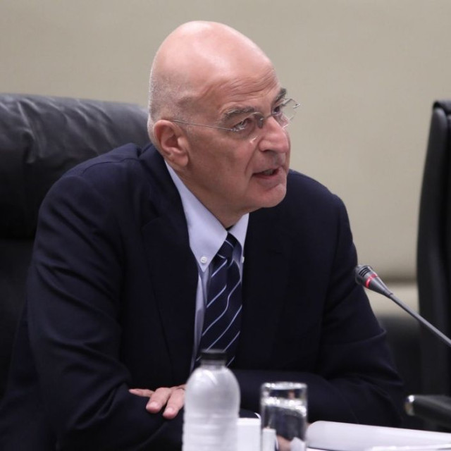 Δένδιας: Ενημέρωση της αρμόδιας επιτροπής στη Βουλή για την τρίτη φάση της Νέας Δομής Δυνάμεων