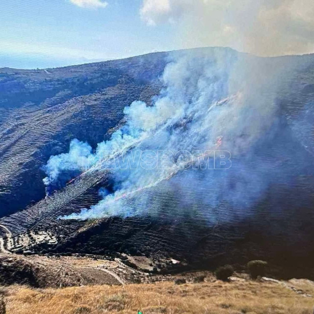 Φωτιά στη Τζια: Καίει σε δασική έκταση, επιχειρούν αεροσκάφη