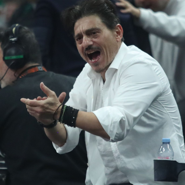 Οι… απορίες του Δ. Γιαννακόπουλου: «Τώρα που γίνονται αυτά, δεν θα φύγετε να πάτε στην Α2;»
