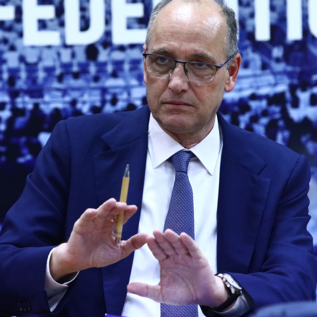 Σοκαρισμένοι στην κυβέρνηση από την σύλληψη Λιόλιου και το σκάνδαλο στην ΕΟΚ