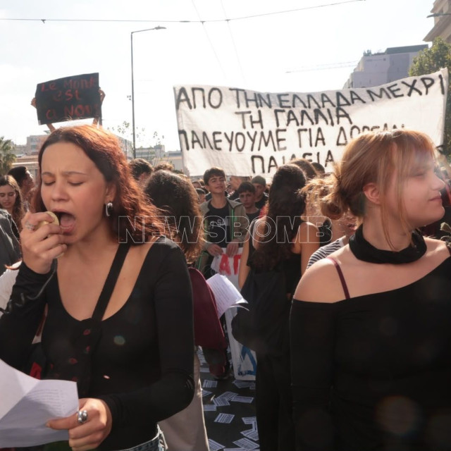 Πανεκπαιδευτικό συλλαλητήριο στην Αθήνα - Στους δρόμους μαθητές, φοιτητές και εκπαιδευτικοί