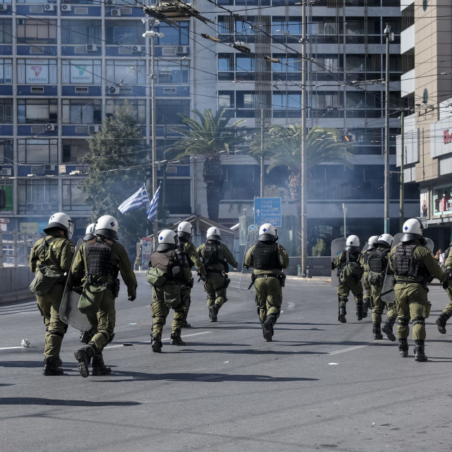 Ομόνοια: Μικρής έντασης επεισόδια μετά το τέλος του πανεκπαιδευτικού συλλαλητηρίου