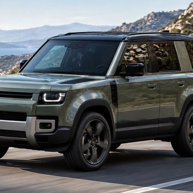 Land Rover Defender Sport: Έρχεται το μικρό Defender με ηλεκτρική και υβριδική έκδοση