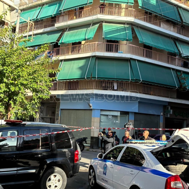 Μεγάλη έκρηξη σε διαμέρισμα πολυκατοικίας στην Ακαδημία Πλάτωνος - Τραυματίες δύο αστυνομικοί και δύο πολίτες