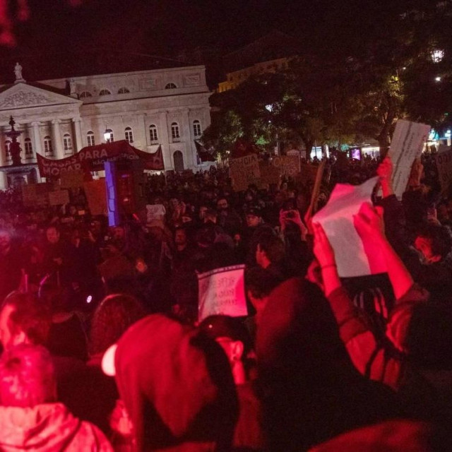 Πορτογαλία: Στους δρόμους οι πολίτες για τη στεγαστική κρίση – 55 συλλήψεις στη Λισαβόνα