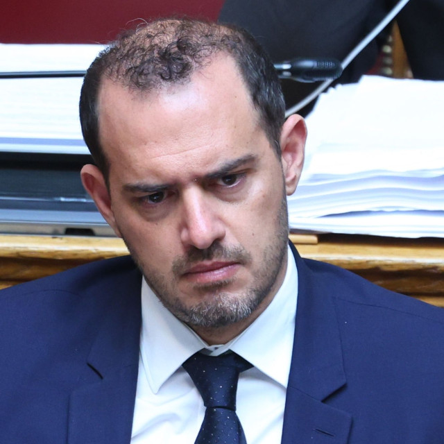 Γιώργος Κώτσηρας: Καλά στην υγεία του μετά την αδιαθεσία στη Βουλή - Υποβάλεται σε εξετάσεις