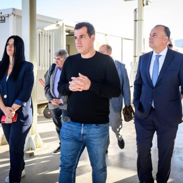 Πλεύρης: Άμεση αποσυμφόρηση των δομών στέγασης μεταναστών σε Λέρο και Κω - Νέα έργα για τη λειψυδρία