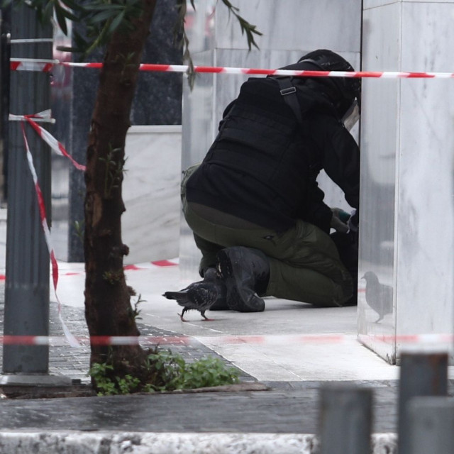 Συναγερμός για ύποπτο αντικείμενο στο κέντρο της Αθήνας