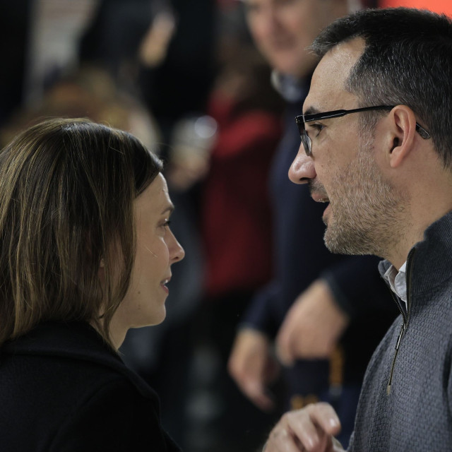 «Νεο-αριστερές» αντιδράσεις για τη στάση Αχτσιόγλου ως στέλεχος της ΕΛΑΣ