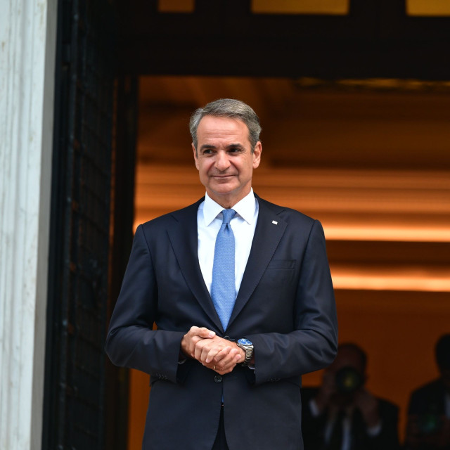 Μητσοτάκης: Τηλεφωνική επικοινωνία με τον  Αρχιεπίσκοπο Σινά Συμεών