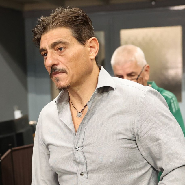 Απορίες Δημήτρη Γιαννακόπουλου: «Θα ενδώσετε στους εκβιασμούς; Τόσο φοβισμένοι;»