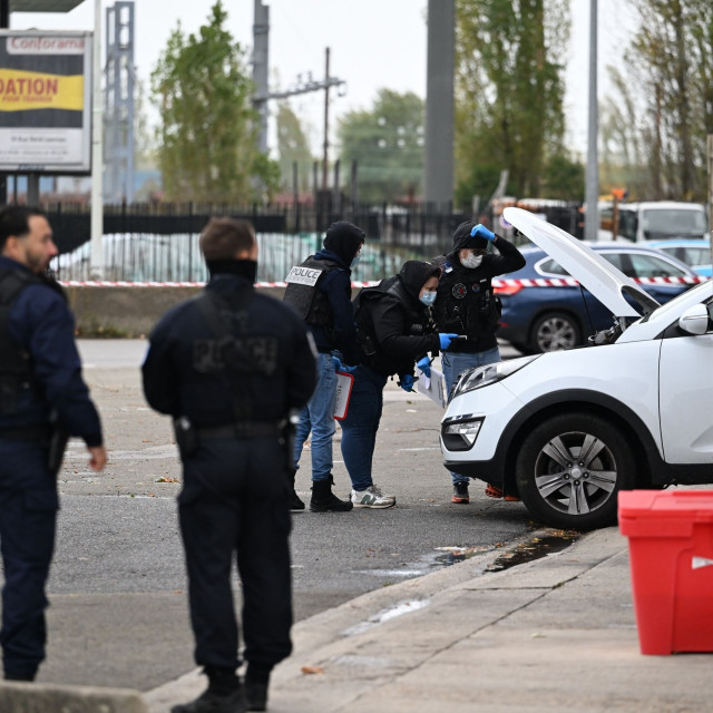 Παρίσι: Παρατάθηκε η κράτηση του δράστη τρομοκρατικής επίθεσης με ένα θύμα - Τρεις ακόμη συλλήψεις