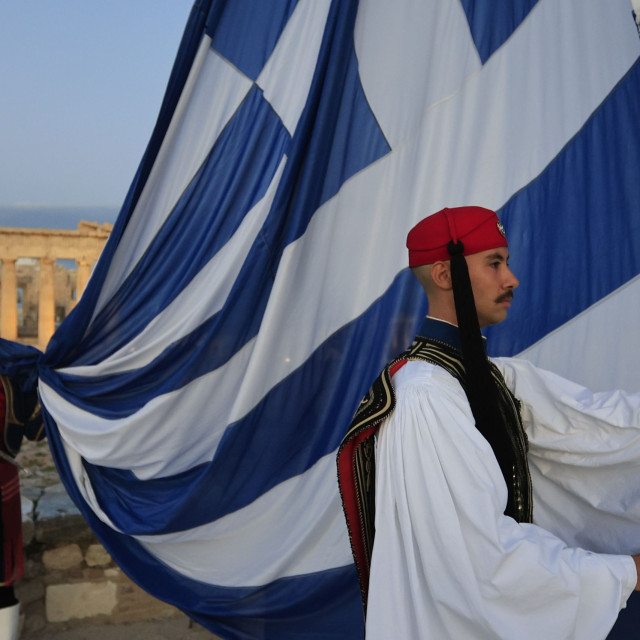 Από το έπος του ’40 στο Ολοκαύτωμα των Καλαβρύτων: Πόσο καλά γνωρίζουν οι Έλληνες την Ιστορία;