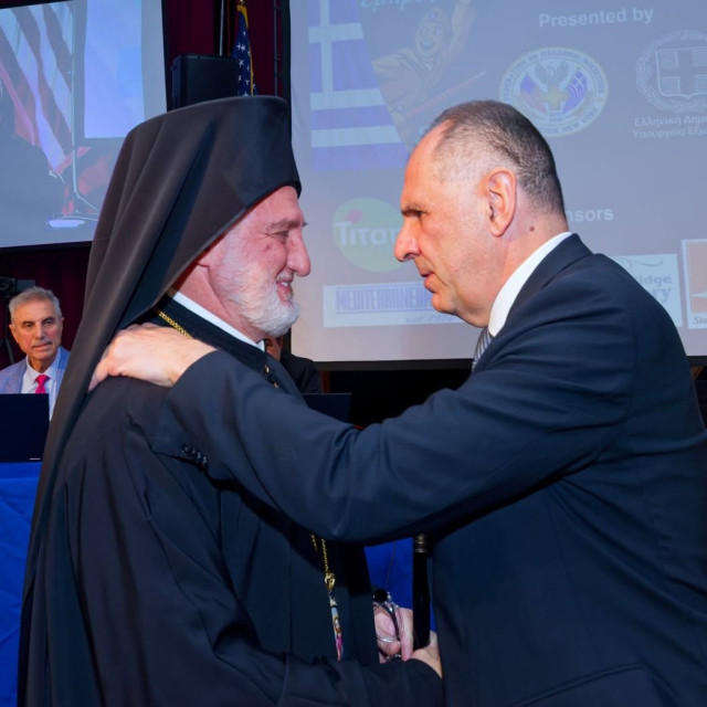 Ελπιδοφόρος: «Να στηρίζουμε την εξωτερική πολιτική της Ελλάδας – Να διαφυλάξουμε την εθνική ενότητα»