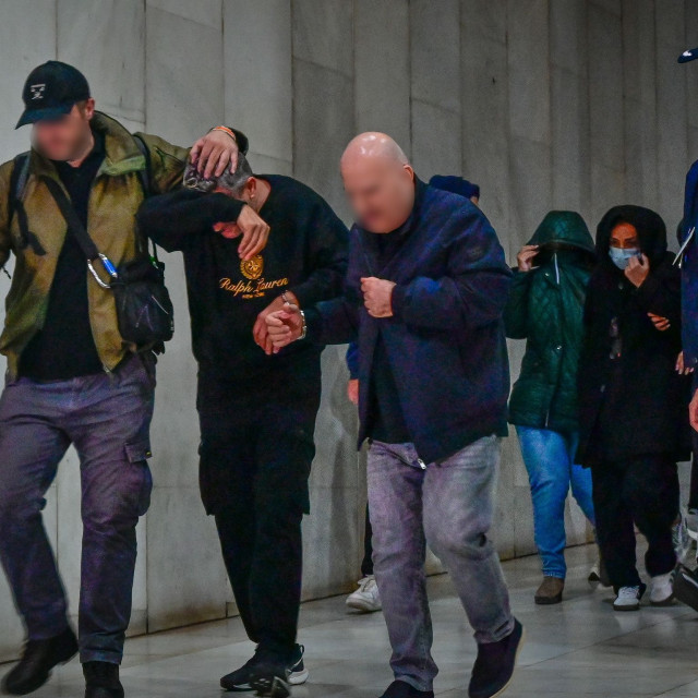 Ο «Mr Χωριάτικο» και χορηγός χριστουγεννιάτικης γιορτής συνδικαλιστών της ΕΛ.ΑΣ. - Το προφίλ των «αχυρανθρώπων» και ο απότακτος αστυνομικός