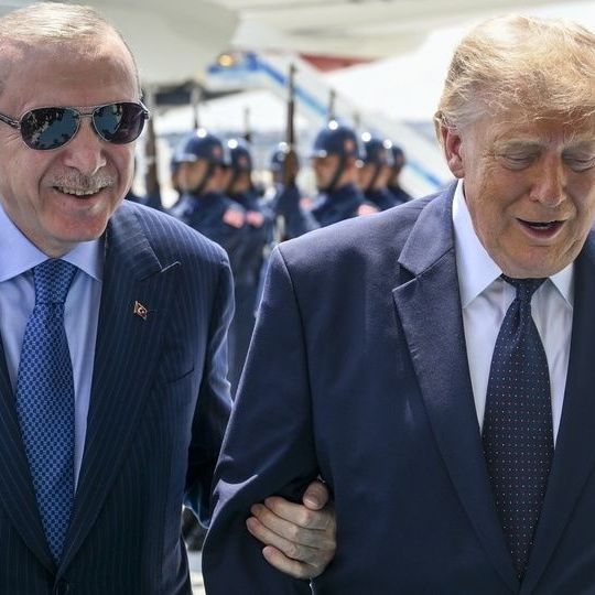 ΗΠΑ-Τουρκία: Τηλεφωνική επικοινωνία Ερντογάν με Τραμπ - Παίζει το χαρτί της Μέκκας