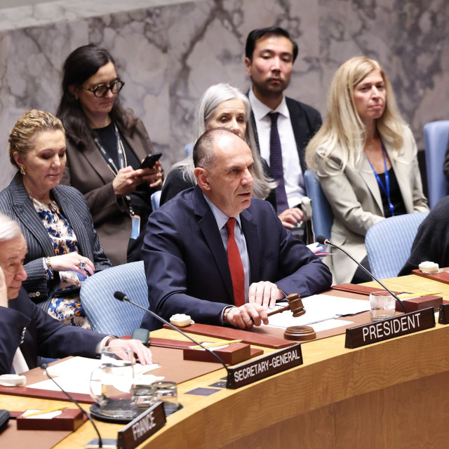 Γεραπετρίτης: «Οι θαλάσσιες ζώνες δεν είναι ένα πεδίο πλειστηριασμού»