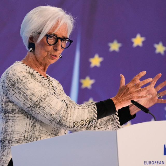 Λαγκάρντ: Παραιτήθηκε από την ΕΚΤ για να επιστρέψει στην γαλλική πολιτική σκηνή πριν τις εκλογές