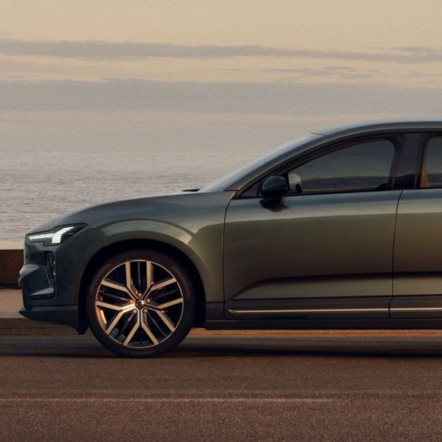 Έρχεται το νέο προσιτό ηλεκτρικό SUV της Volvo