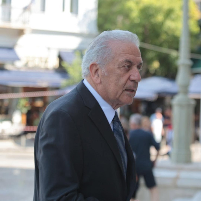 Αβραμόπουλος: Ανοιχτό το ενδεχόμενο συνεργασίας και με Τσίπρα - Δεν μπορούμε να αποκλείσουμε τίποτα