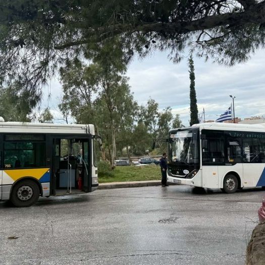 Βούλα: Νεκρή η γυναίκα που παρασύρθηκε από λεωφορείο