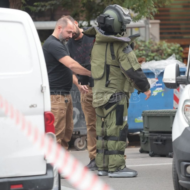 Συναγερμός στην Ομόνοια για ύποπτο αντικείμενο - Στο σημείο κλιμάκιο του ΤΕΕΜ