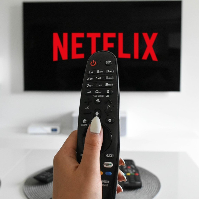 Netflix: 5 σειρές για να απολαύσεις αυτό το Σαββατοκύριακο