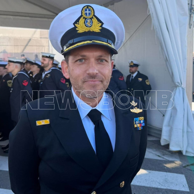 «Είναι μεγάλη τιμή για μένα»: Ο Βασίλης Καραγιαννάκης, ο πρώτος κυβερνήτης της φρεγάτας «Νέαρχος» μιλά στο Newsbomb