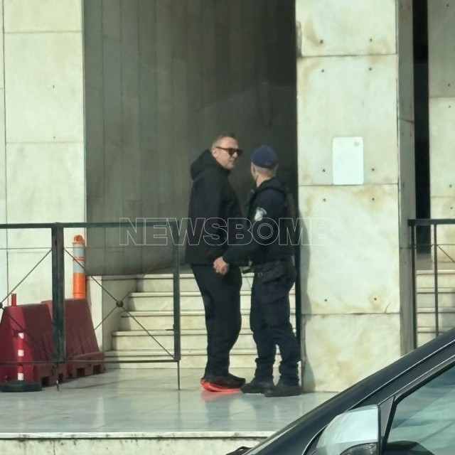 Δημητρακόπουλος για Ρέμο: Βρέθηκε στη ΓΑΔΑ για να καταθέσει μήνυση κατά blogs που τον δυσφημούν