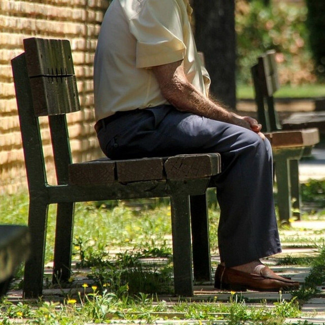 Νέα απάτη σε βάρος ηλικιωμένου στην Πάτρα: Ο «λογιστής» πήρε τα κοσμήματα και έγινε… καπνός