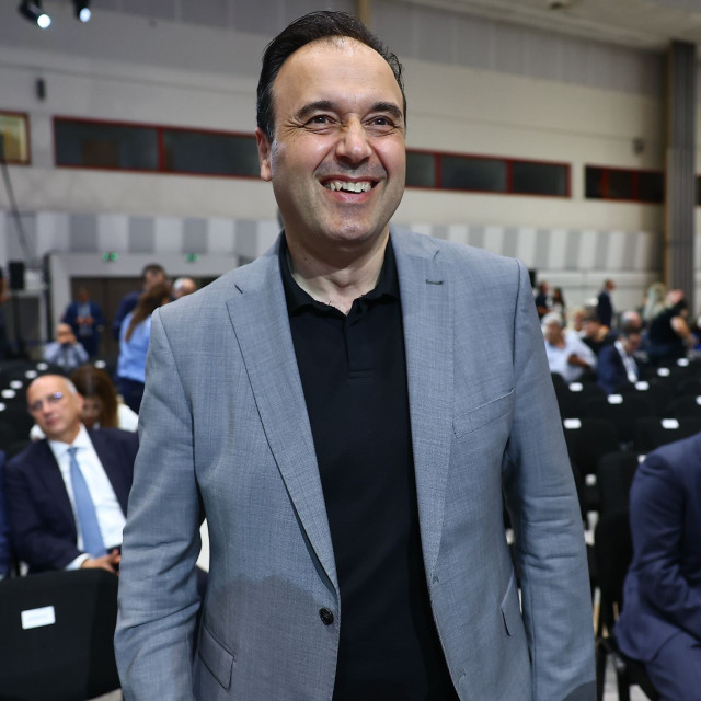 Παπαστεργίου: «Οι τηλεπικοινωνίες στην Ελλάδα καταγράφουν από τους υψηλότερους ρυθμούς ανάπτυξης»