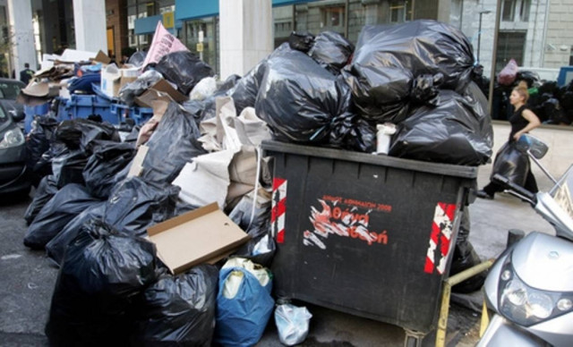 Γκάφα ολκής με την επιστράτευση για τα σκουπίδια