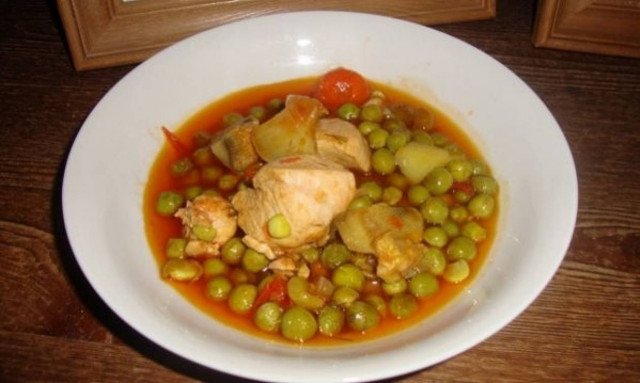 Συνταγή για τρυφερό κοτόπουλο με καρότα και αρακά