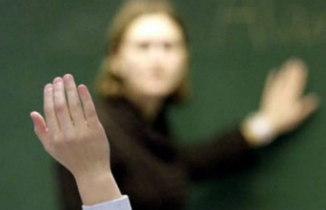 Η δασκάλα του σεξ τους «τάιζε» με κρητικά προϊόντα