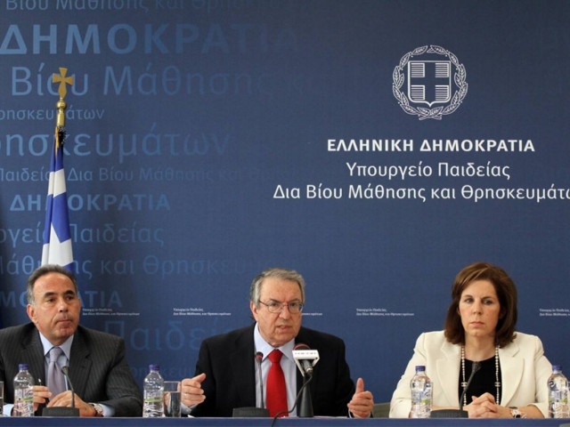 Στο… συρτάρι ο νέος εκπαιδευτικός νόμος